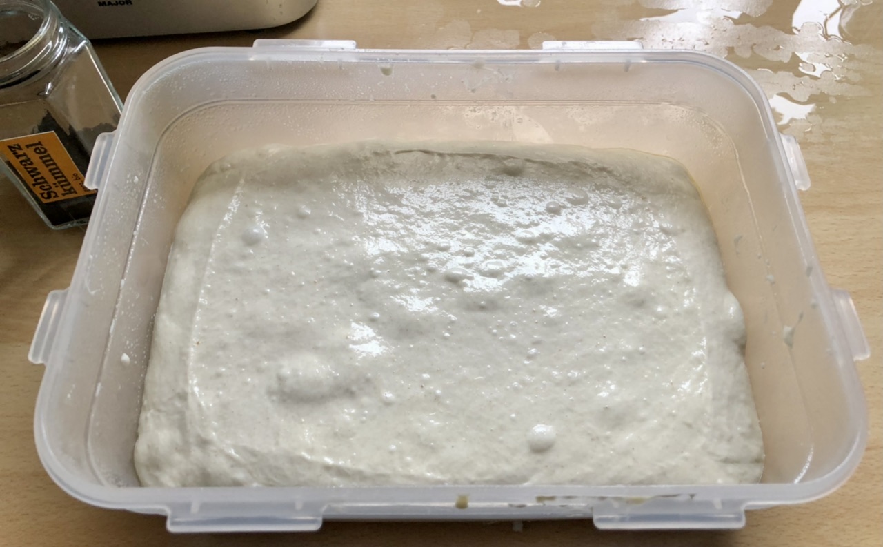 Dinkelseelen über Nacht mit Schwarzkümmel - BmF - Backen mit Freunden